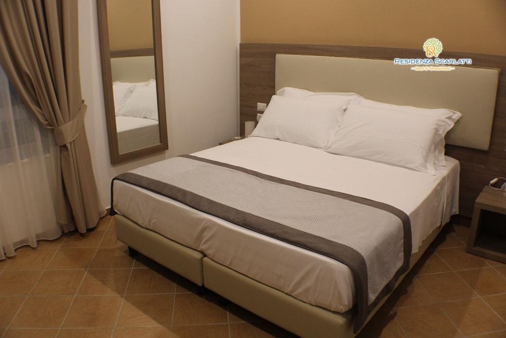 Hotiday Room Collection - Napoli Residenza Scarlatti Kültér fotó